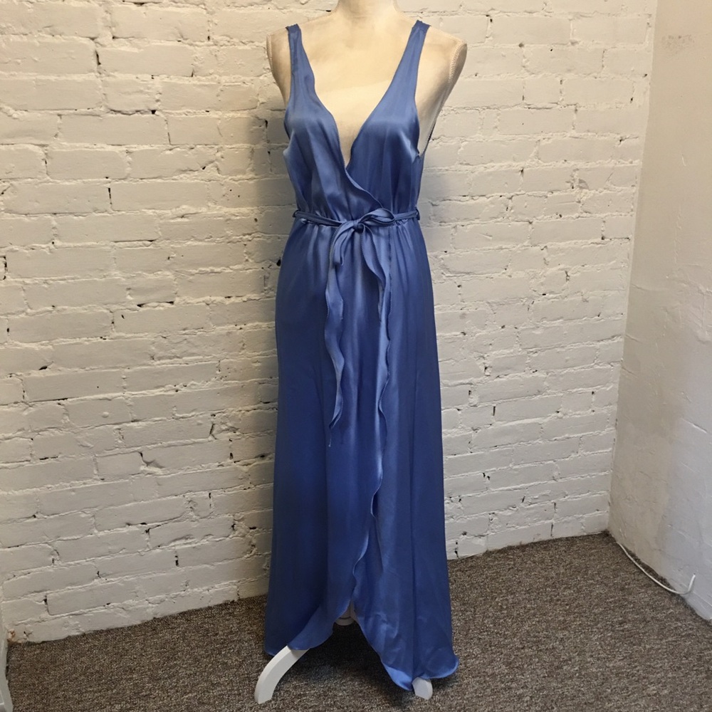 Victoria’s Secret vtg 70s satin belted nightgown plunging neck blue size s/m
